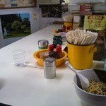 ジャパンラーメン高嶋 - カウンター席