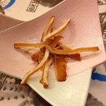 海の別邸ふる川 - サービス 燻製イカ