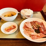 七輪炭火焼肉 牛ぎゅう - 和牛カルビ定食