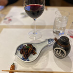 あつた蓬莱軒 - 肝焼きに至っては量も充分で贅沢です