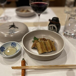 あつた蓬莱軒 - 白焼き…鰻の風味が広がります。生姜の白醤油もお上品な味です