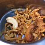 南インド料理 レジナ - オリジナルおつまみを試食させてくれました