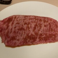 焼肉矢澤 京都 - 矢澤名物！サーロイン矢澤焼き！特製とろ黄身ダレ