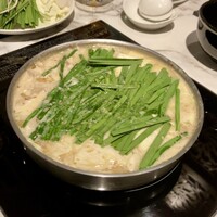 博多もつ鍋 やま中 博多店 - 味噌もつ鍋