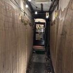 西インドスパイス ガヤバジ - かなり奥まったところに入口