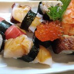 とみせん - 鮑、鰻、ウニ、イクラ、とろ、貝柱、タコ、海老、オリジナル2品