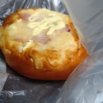 ANDERSEN Fukuya Hiroshima Eki Mae Ten - Cheese Bacon