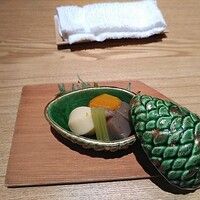 日本料理 e. - 先付け　くわい、ふき、人参、こんにゃく　