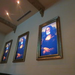 ラ・ボンヌターブル - 髭を剃るモナリザ（笑）