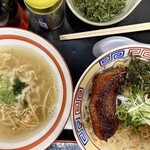 らー麺　Do・Ni・Bo - トロ肉チャーシューがインパクト大