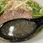 香味徳  - ちょいテカリなプースー