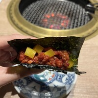 焼肉 よいん - 肉とろたくユッケ