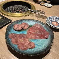 焼肉 よいん - タン3種盛り