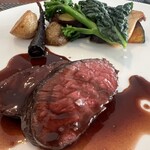 La vie - 「蝦夷鹿のロースト　赤ワインソース」