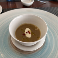 La vie - 前菜～ヤーコンのスープ。ヤーコンってスープにもできるんだ！甘くてとても美味しかった