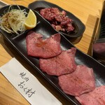 焼肉 おく村 - 