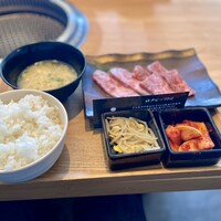 焼肉 ギュウトピア - 