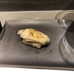 立食い鮨 鮨川 - 煮牡蠣　兵庫