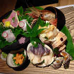 海の別邸ふる川 - お造り（牡丹海老・つぶ・ほっき・鰈？・虎杖浜産ドナルドサーモン・蝦蛄・うに）