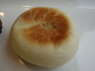 ココラデ - おやきのような野沢菜が入ったパン