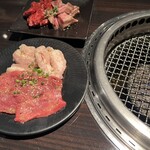焼肉酒家 傳々 - 