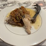 オステルリー・スズキ - 出来上がったのが、地鶏のヴァプール　〜アレキサンドル　ドゥメール風〜（プーラルド・ア・ラ・ヴァプール）。普段は6人とか集めて事前予約でしかいただけない料理です。滋味深く優しい。