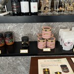 La vie - 調味料にもこだわっているのがよくわかります。