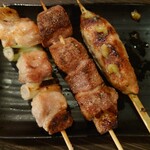 居酒屋 もぢょい有限会社 - ねぎま(塩)139円・豚レバー(塩)139円・生つくね(柚子胡椒)139円