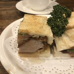 ニューアストリア - 