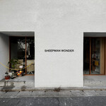 SHEEPMAN WONDER - パッと見た目　なんの店か分かりにくい空間。