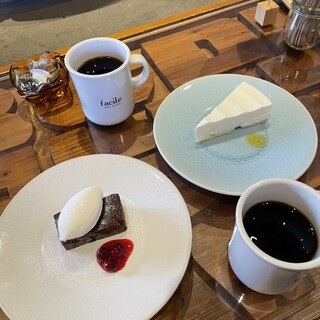 カフェ ファシル_0
