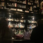 バー トレンチ - 