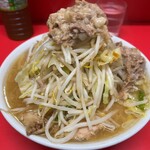ラーメン二郎 - 野菜、アブラ、カラメ