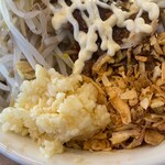 雷 本店 - ニンニク＆フライドオニオン