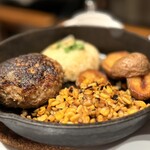 282599229 - ハンバーグ。