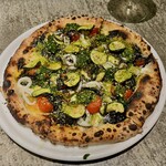 Pizzeria e Trattoria VACANZE NAGONE - イカ墨とルッコラペーストのピッツァ
