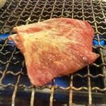 磯丸水産 - 鮪ほほ肉の炙り