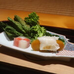 日本料理 幸庵 - 自家製からすみ 焼き餅巻き、紅白なます、焼き菜の花