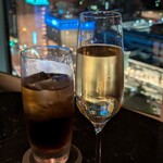 THE LOUNGE&BAR - Enjoy a view of the nightscape overlooking Fukui Station.