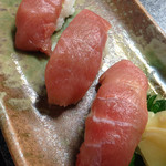 ハゲ天  - バチマグロ中トロ握り