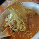 おなかの友達 萬来 - 麺リフト