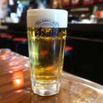 横浜 青葉餃子 - アサヒスーパードライ（中）