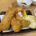 海鮮お食事処 銀蔵 - 子供がオーダーしたエビフライもかなり身が大きく、甘かったです♡