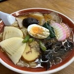 味世屋食堂 - 五目ワンタンメン1200円。