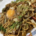 後楽園 - ソースが効いた麺…チョイ塩っぱい