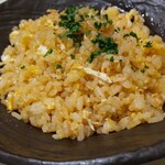 フレンチ料理人が作る大衆酒場 とん福 - ガーリックピラフ