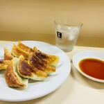 ギョーザ専門店 黒兵衛 - 