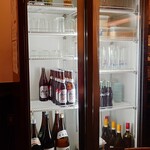 釜めし菜時記 さき亭 - 冷蔵庫、初めて写真撮りました。瓶ビールが残り1本