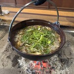 柳家 - 芋ときのこの鍋