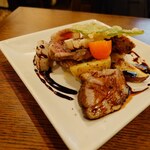 釜めし菜時記 さき亭 - 国産香り豚と根菜のロースト　バルサミコソース掛け